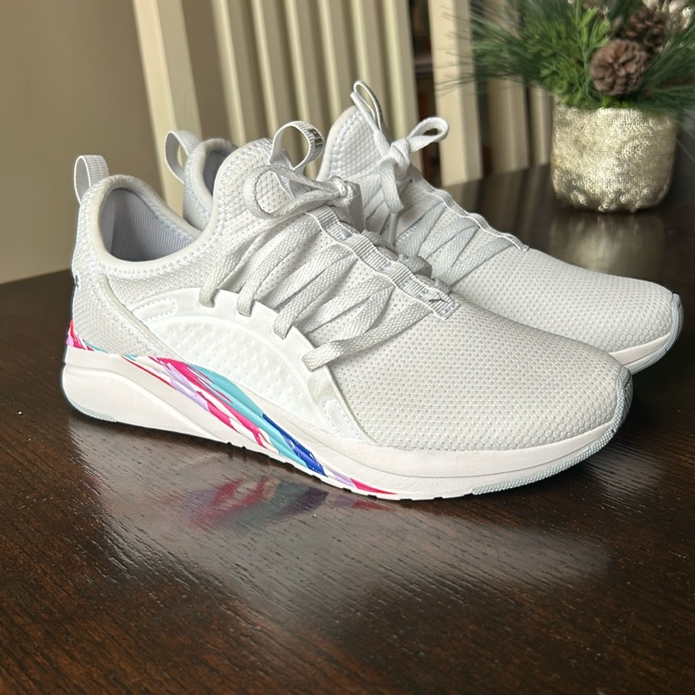 Puma Sneakers